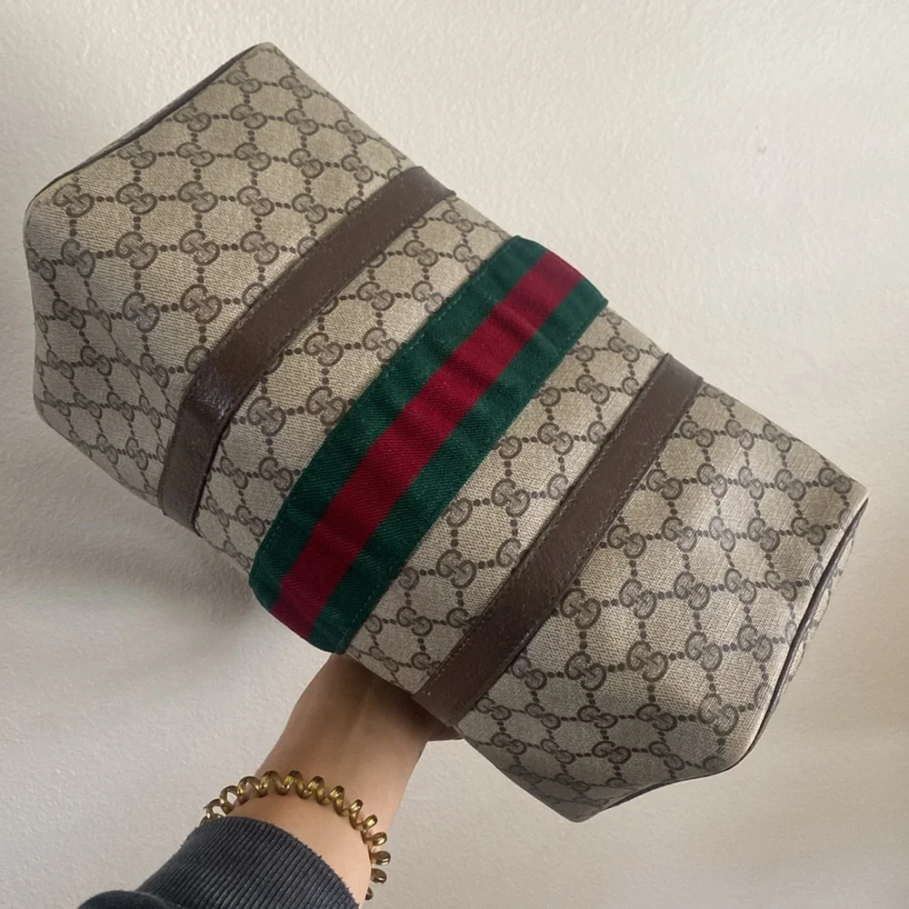 Authentic Gucci Boston Handbag with Cherryline - Picture 15 of 16